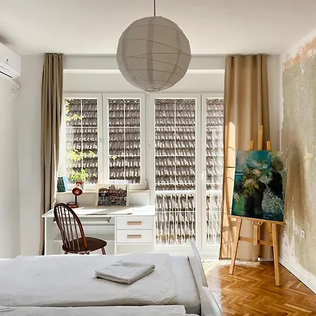 Cozy Flat In *